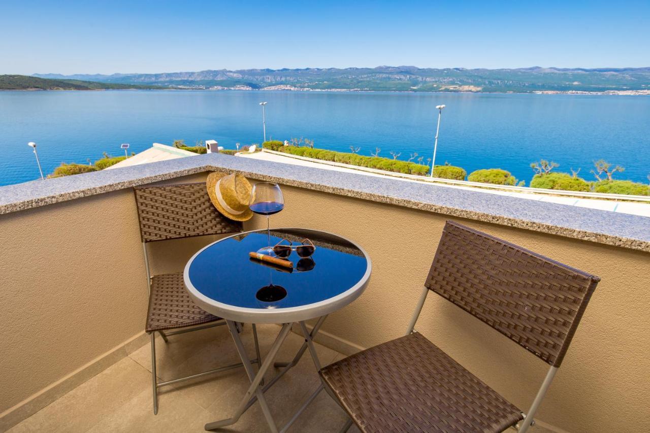 Apartmani Heni Vrbnik Exterior foto